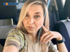 Военнослужащих и волонтеров с Днем защитника Отечества поздравляет редактор «Блокнот Донецк» Светлана Ларина