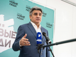 Отменить домашние задания, улучшить питание: перед 1 сентября партия «Новые люди» представила идеи для донецких школьников