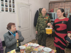 Ветеранов Киевского района Донецка поздравили с Днем Победы