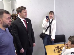 Гроссмейстер Сергей Карякин открыл школу по шахматам и шашкам в Донецке