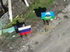 Минобороны РФ публикует кадры из освобожденного в ДНР населенного пункта Федоровка