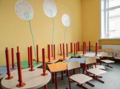 В Мариуполе восстановят 10 школ и 9 детских садиков