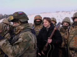 Украина попросила 320 долларов у Кузи из «Универа» и признала актера врагом народа за поездки в Донецк 