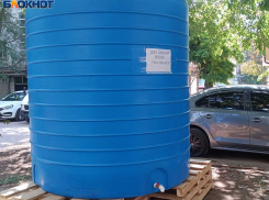 «Наполняют для галочки»: жители Куйбышевского района Донецка жалуются на пустые бочки