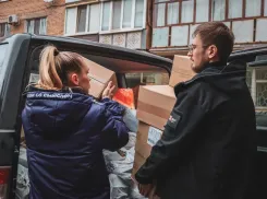 Волонтеры доставили гуманитарную помощь в Горловку, где из-за обстрела 60 тысяч человек остались без света, тепла и воды