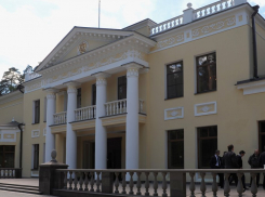 В резиденции Путина появилась фотография с памятником из ДНР