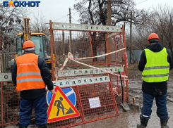 Эксклюзив: москвичи сооружают «мост» между водоузлами в Кировском районе Донецка