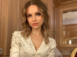 Заслуженная артистка ДНР выступила в Кремлевском Дворце