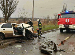 В Мариуполе произошло серьёзное ДТП: водитель одного из авто скончался на месте аварии 