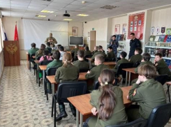 Военно-патриотические классы появятся в некоторых школах ДНР в начале учебного года