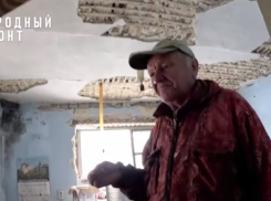 Пенсионер из Дачного выживает под обстрелами, но не бросает уток и поросят