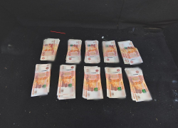 От одного миллиона рублей отказались полицейские в ДНР: на предлагавшего им деньги мужчину завели уголовное дело