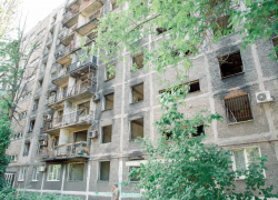 Восстановление дома в Мариуполе: по просьбе жильцов мэр города заменил подрядчика