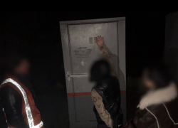 Подростков из Макеевки задержали при попытке поджога релейного шкафа по наводке из Украины