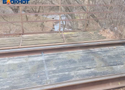 «Трамвай упадет в пропасть»: жители Донецка просят заменить мост времен Сталина