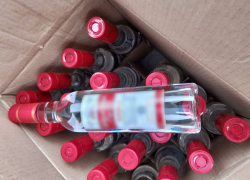 Мужчина в Мангуше пытался продать 15 ящиков немаркированной водки 