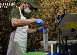 В ДНР производят реторт-пакеты с питанием для военнослужащих в зоне СВО