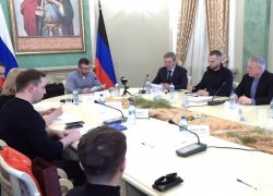 Глава ДНР встретился с известными российскими артистами и представителями киноиндустрии