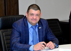 Главе Горловки вручили Звезду Героя труда ДНР