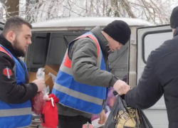 «Каждый день живем в страхе»: волонтеры «Народной Дружины» доставили гуманитарную помощь в один из самых обстреливаемых микрорайонов Куйбышевского района