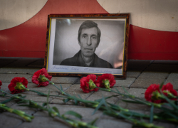 В Донецке почтили память первого погибшего военкора на Донбассе – оператора Первого канала Анатолия Кляна