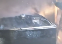 Два павильона сгорели на макеевском рынке 