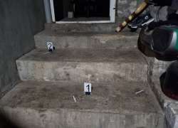 Пьяная жительница Мариуполя зарезала сожителя