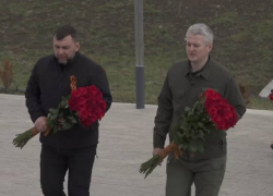 С визитом ко Дню Победы в Донецк прибыл Губернатор Камчатского края Владимир Солодов