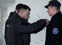 Денис Пушилин наградил военнослужащих аэроразведки ГРОМ «Каскад»