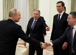Уиткофф и Кушнер без комментариев покинули Кремль после переговоров с Путиным
