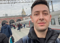 Артист Донецкого театра кукол отправился в «Творческую командировку» в Москву