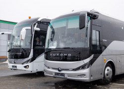 Президентский фонд передал филармониям ДНР и ЛНР четыре новых автобуса Yutong