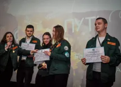 Для студотрядов ДНР провели показ фильма «Путь к изменениям» 