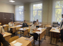 ЕГЭ на сто баллов: выпускники из ДНР демонстрируют высокий уровень подготовки  
