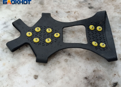 В Донецке ледяной дождь превратил дороги и тротуары в сплошной каток, возможен блэкаут