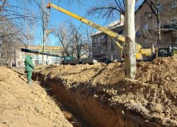 В Донецке продолжают ремонтировать водоснабжение 