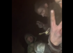 «Кислорода нет, ничего нет, но задачу выполним»: бойцы показали кадры из «Курской трубы»