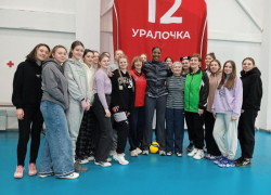 Волейболистки из Донбасса смогли встретиться с легендой - лучшей волейболисткой XX века Реглой Торрес