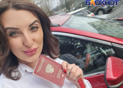 Как украинцы разыгрывали спектакль у Посольства РФ в Берлине, чтобы сорвать выборы, рассказала немецкий волонтер, бывавшая на Донбассе