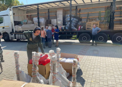 Дочка Министра обороны России Ксения Шойгу посетила с гуманитарной миссией Донбасс