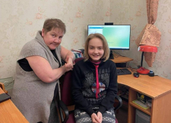 Отец погиб на месте, а мама и девочка живут с осколками в теле: семью из Волновахи под опеку взял донецкий чиновник
