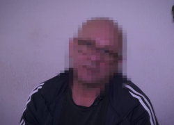 ФСБ задержала террориста, который готовился подорвать чиновника в ДНР