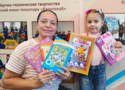 Дети из Мурманской области подарят книги школьникам ДНР 