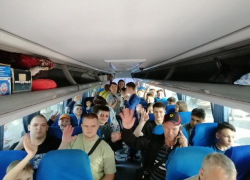 «Урал - детям Донбасса»: штангисты ДНР отправились на учебно-оздоровительный отдых 