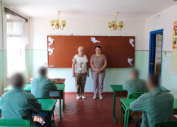 Осужденные ДНР сели за парты