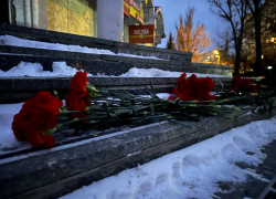 Губернаторы и главы 54 регионов РФ выразили соболезнования Донецку в связи с гибелью 27 человек при обстреле укронацистами рынка