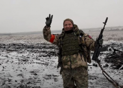 «Спас бронник, который подарил Сладков»: Иван Охлобыстин рассказал, где и как попал под обстрел