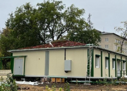 В Докучаевске идёт строительство патологоанатомического отделения городской больницы 