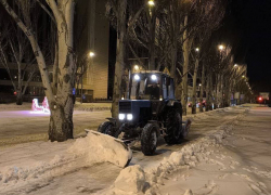 В Донецке на уборку снега задействованы 145 человек