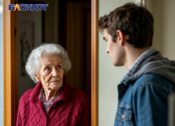 В ДНР 18-летний дроппер вернул полмиллиона пенсионерке после задержания